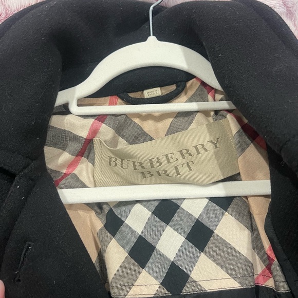 Like new Burberry Wool Jacket It’s navy blue. Haven’t used it in a while. - Picture 3 of 8